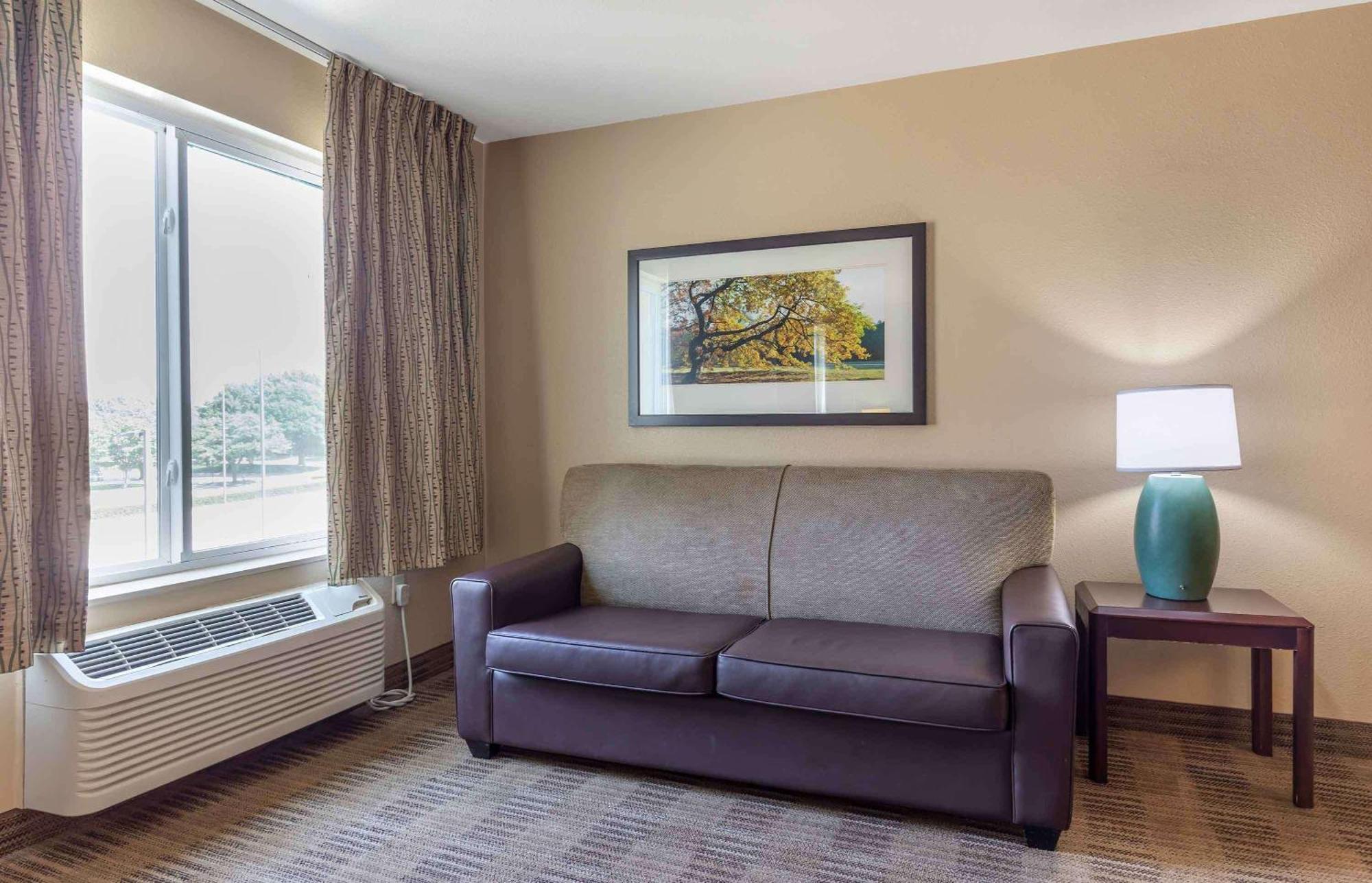 Hotel Extended America - - Francisco Blvd East